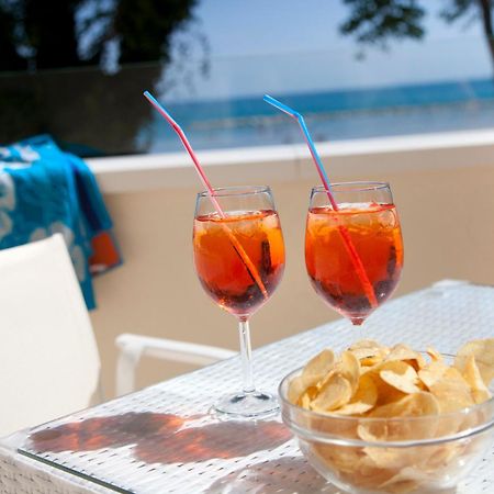 Marina Beach Suite Hotel 리미니 외부 사진