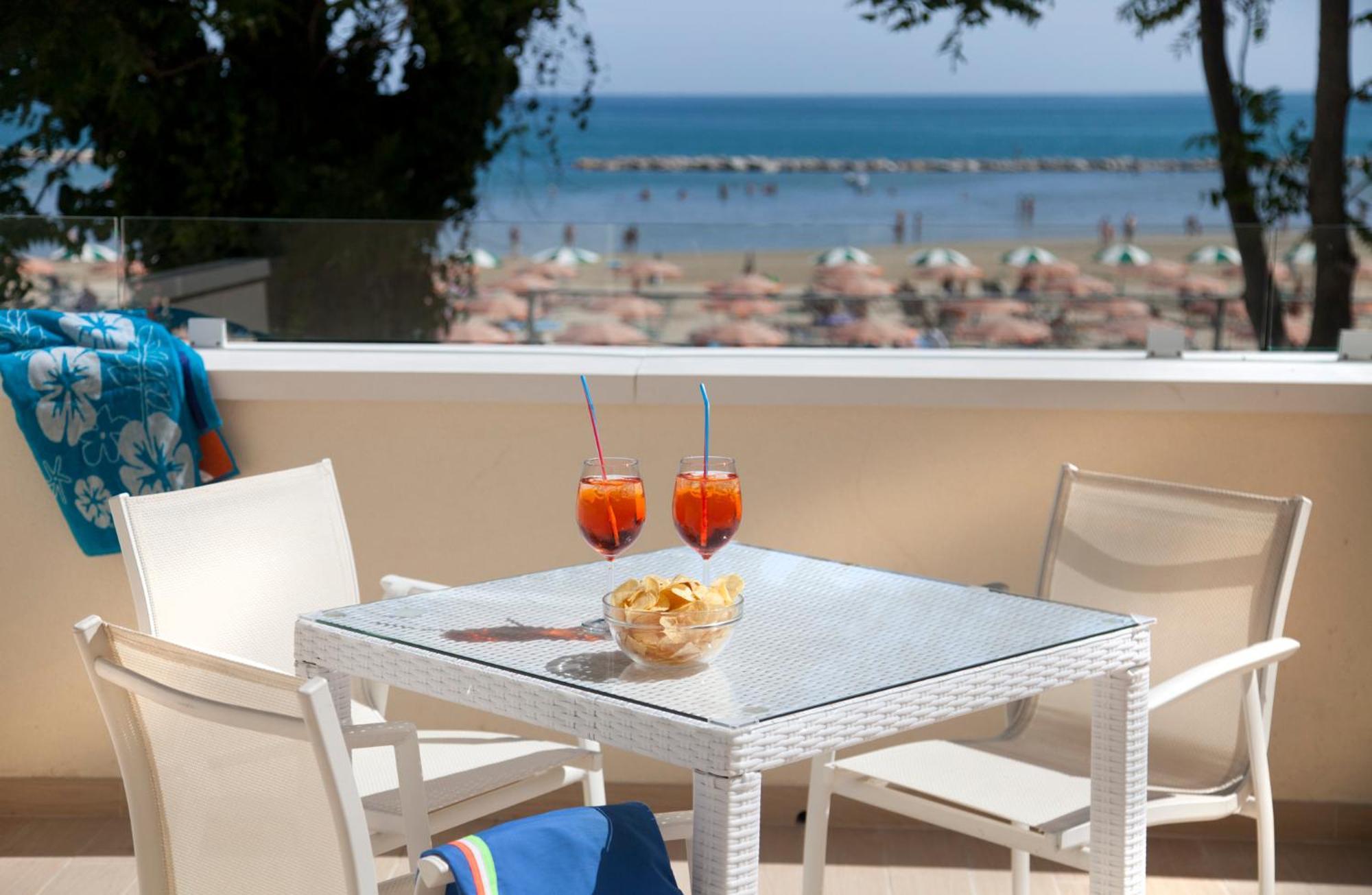 Marina Beach Suite Hotel 리미니 외부 사진